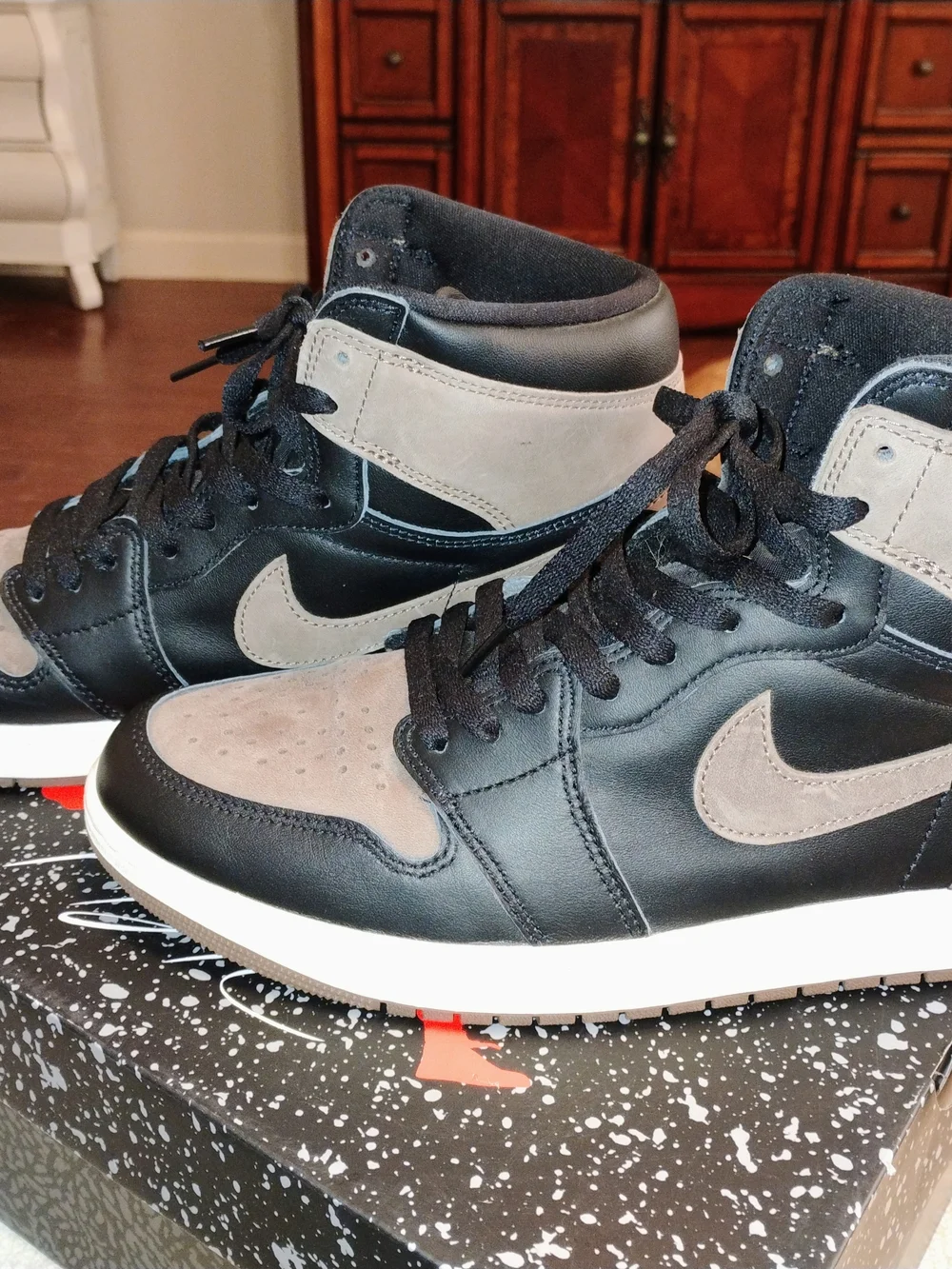 Nike Air Jordan 1 Retro High O.G. Palomino Sneakers - Black & Taupe Size 12 VGC